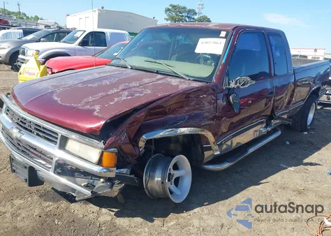 1998 Chevrolet C1500 Fleetside из США, поврежденный, VIN 2GCEC19R0W1140647